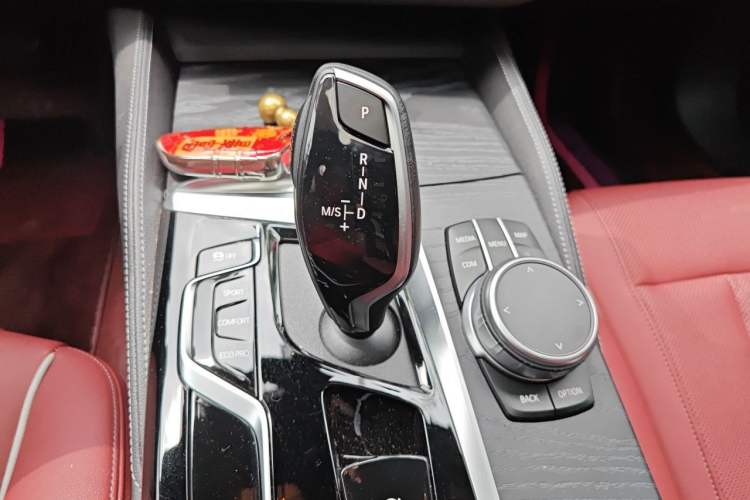 Used BMW 5 Series 2022 530Li Leading Model M Sport Package Gear Lever