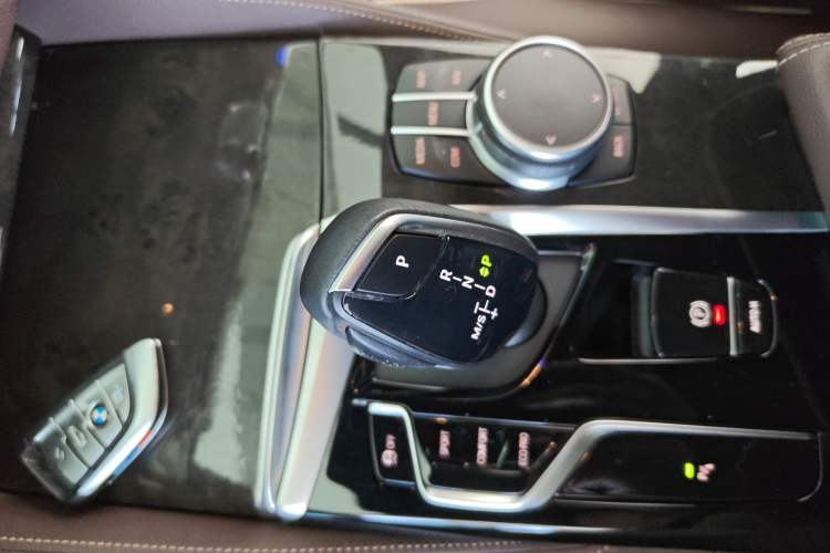 Used BMW 5 Series 2022 Restyled 525Li M Sport Package Gear Lever
