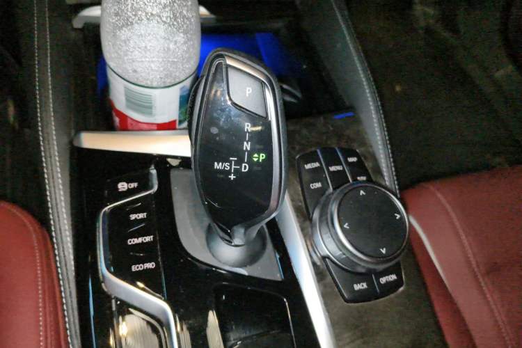 Used BMW 5 Series 2022 Restyled 525Li Luxury Package Gear Lever