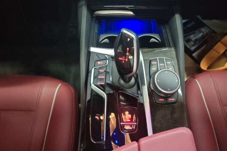 Used BMW 5 Series 2022 Restyled 525Li M Sport Package Gear Lever