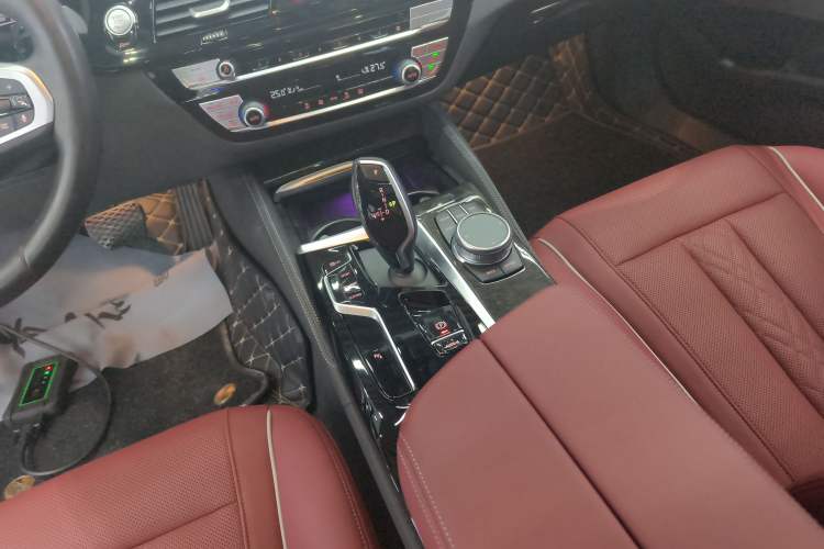 Used BMW 5 Series 2022 Restyled 525Li M Sport Package Gear Lever
