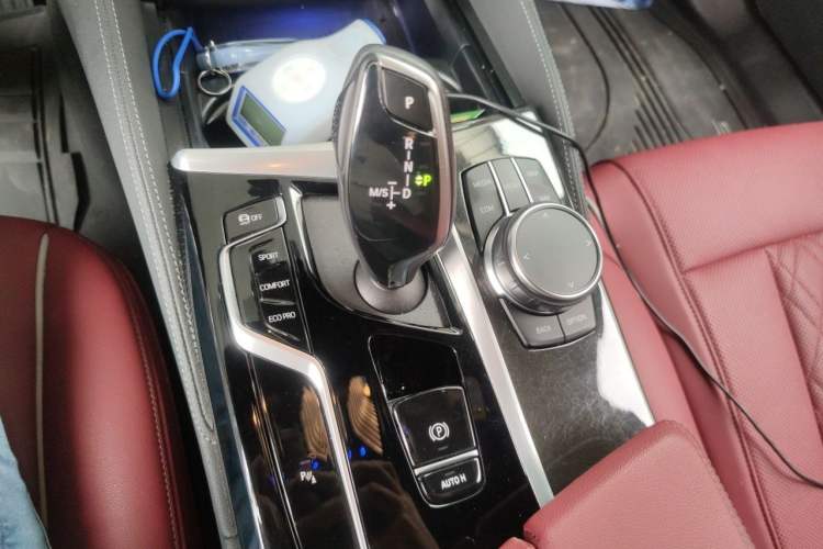 Used BMW 5 Series 2022 Second Facelift 525Li M Sport Package Gear Lever