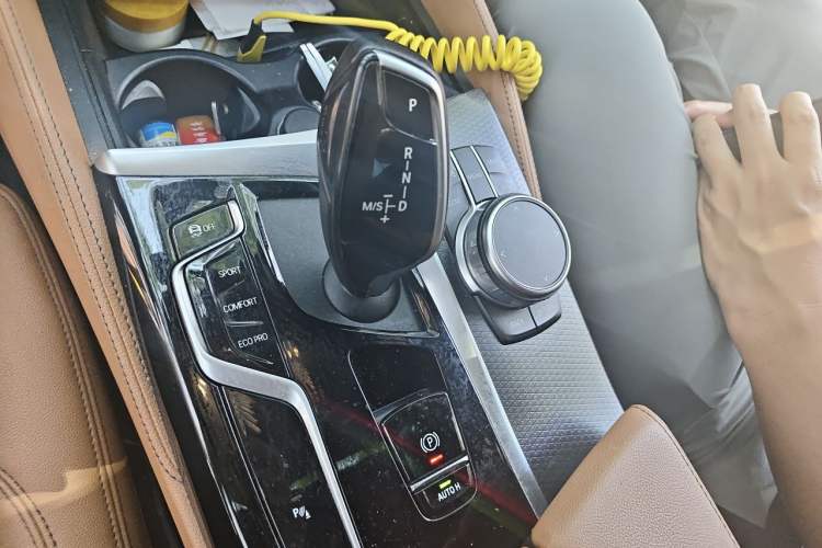 Used BMW 5 Series 2022 525i M Sport Package Gear Lever
