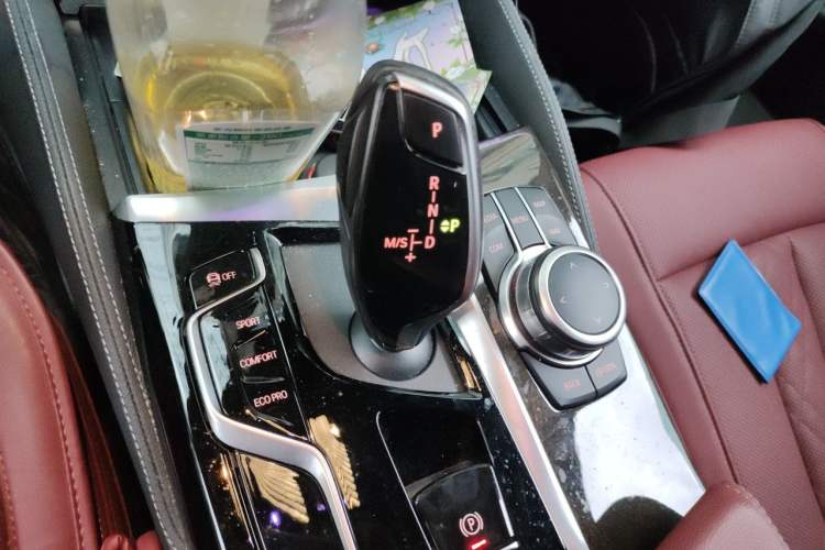 Used BMW 5 Series 2022 Restyled 530Li Leading Edition M Sport Package Gear Lever