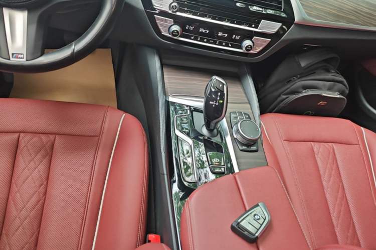 Used BMW 5 Series 2022 Restyled 530Li Leading Edition M Sport Package Gear Lever