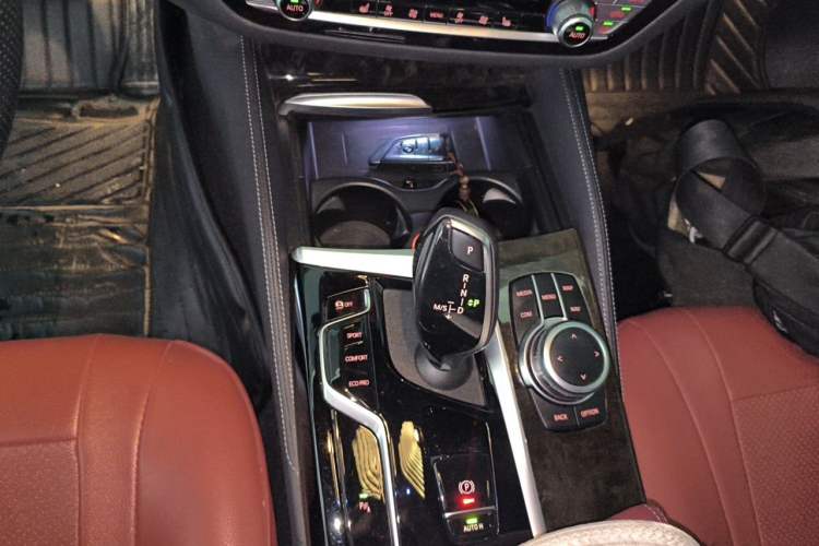 Used BMW 5 Series 2022 Restyled 525Li M Sport Package Gear Lever