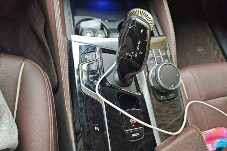 Used BMW 5 Series 2022 Restyled 525Li M Sport Package Gear Lever