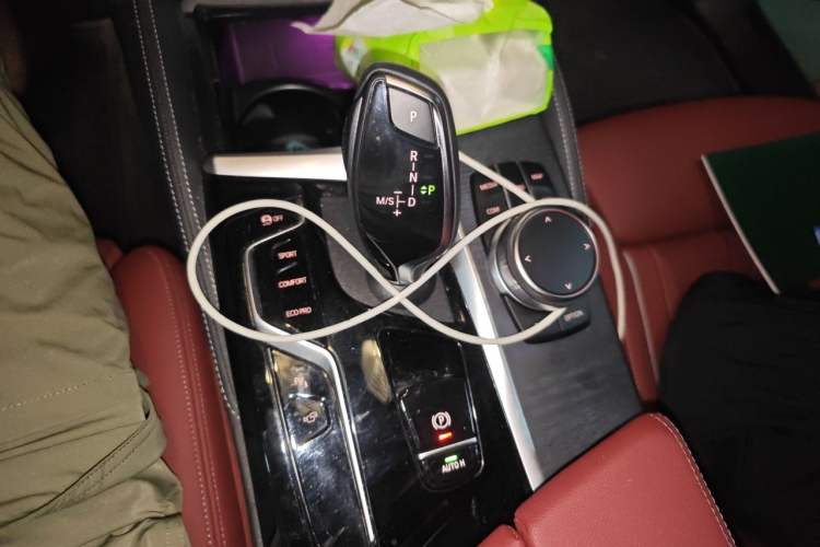 Used BMW 5 Series 2022 Revised Version 3 530Li Luxury Edition M Sport Package Gear Lever