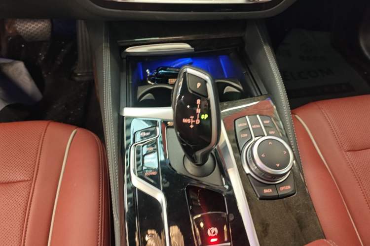 Used BMW 5 Series 2022 Restyled 525Li M Sport Package Gear Lever