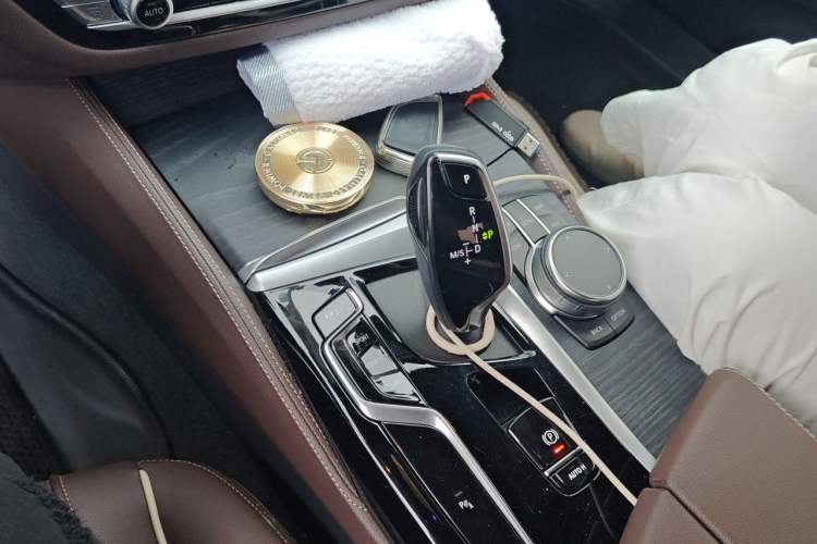 Used BMW 5 Series 2022 530Li Leading Model M Sport Package Gear Lever