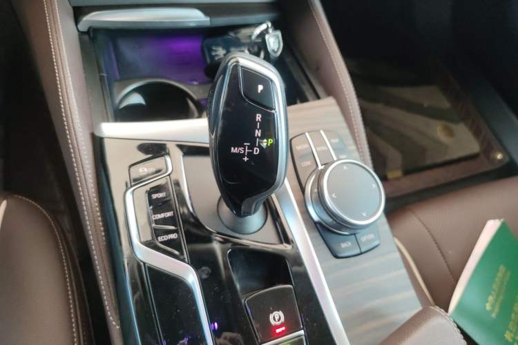 Used BMW 5 Series 2022 530Li Leading Luxury Package Gear Lever