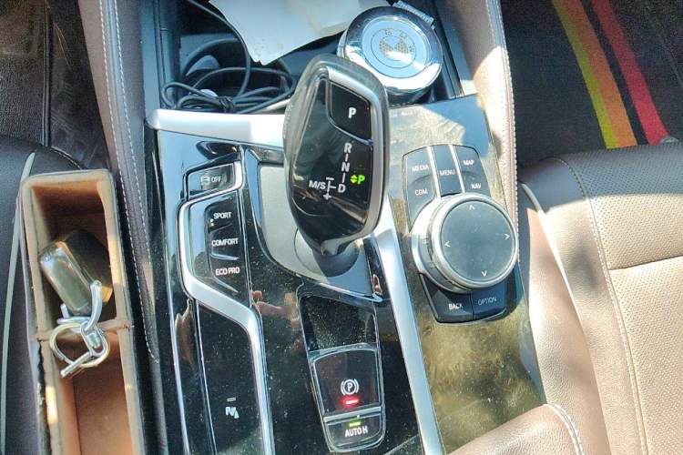 Used BMW 5 Series 2022 525Li M Sport Package Gear Lever