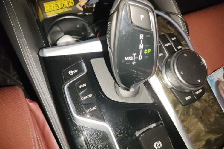 Used BMW 5 Series 2022 Restyled 525Li M Sport Package Gear Lever