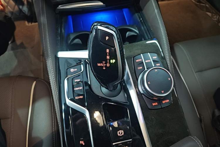Used BMW 5 Series 2022 Restyled 525Li M Sport Package Gear Lever