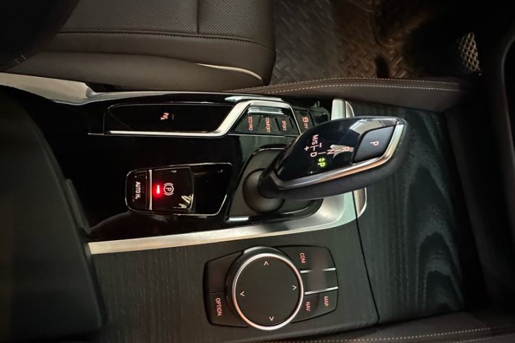 Used BMW 5 Series 2022 Restyled 530Li Leading Edition M Sport Package Gear Lever