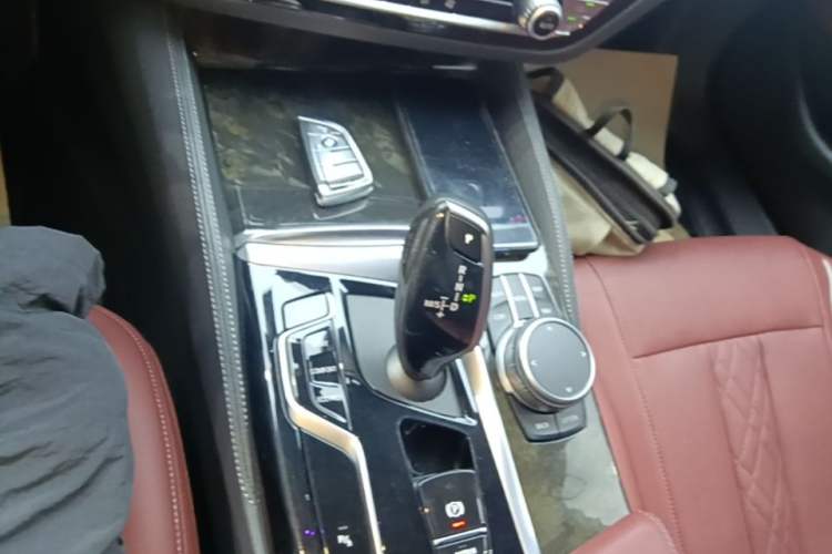 Used BMW 5 Series 2022 Restyled 525Li M Sport Package Gear Lever