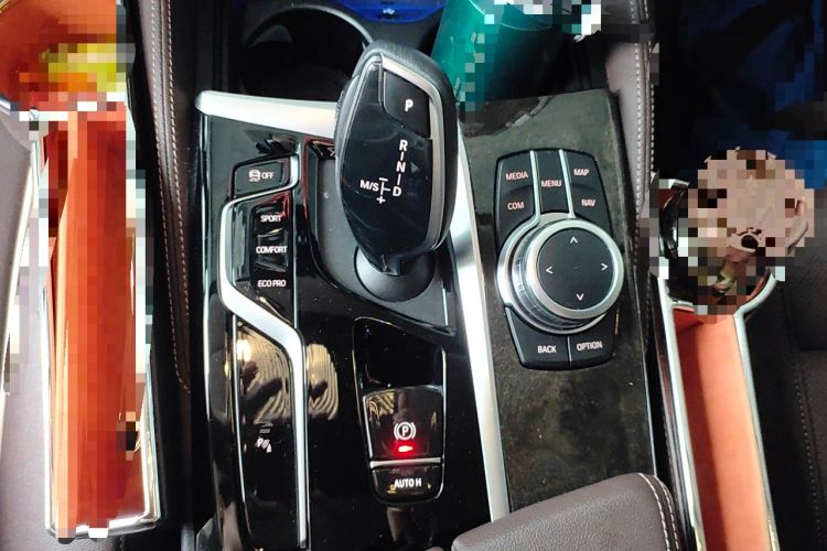 Used BMW 5 Series 2022 525Li Luxury Package Gear Lever