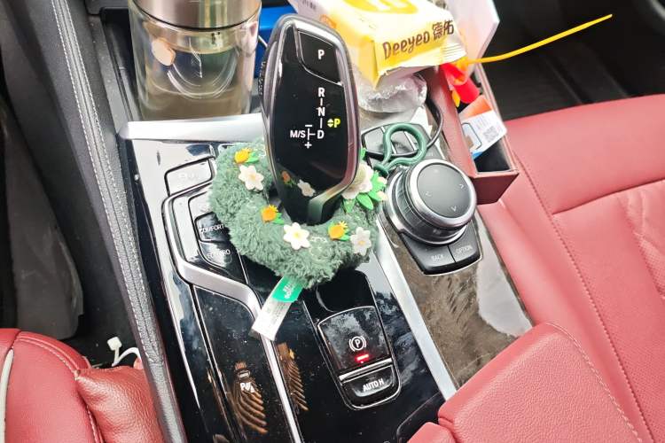 Used BMW 5 Series 2022 Restyled 525Li M Sport Package Gear Lever