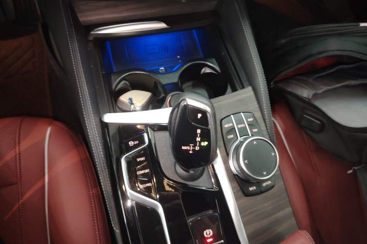 Used BMW 5 Series 2022 Restyled 530Li Leading Edition M Sport Package Gear Lever