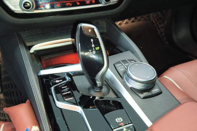Used BMW 5 Series 2022 Restyled 530Li Leading Edition M Sport Package Gear Lever