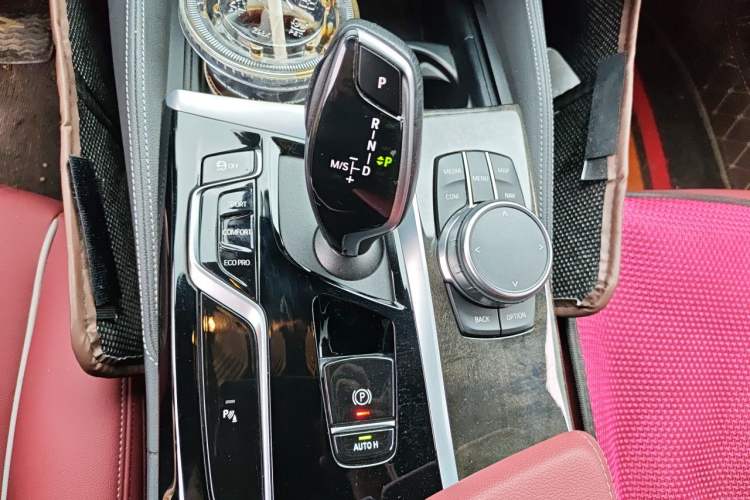 Used BMW 5 Series 2022 Second Facelift 525Li M Sport Package Gear Lever