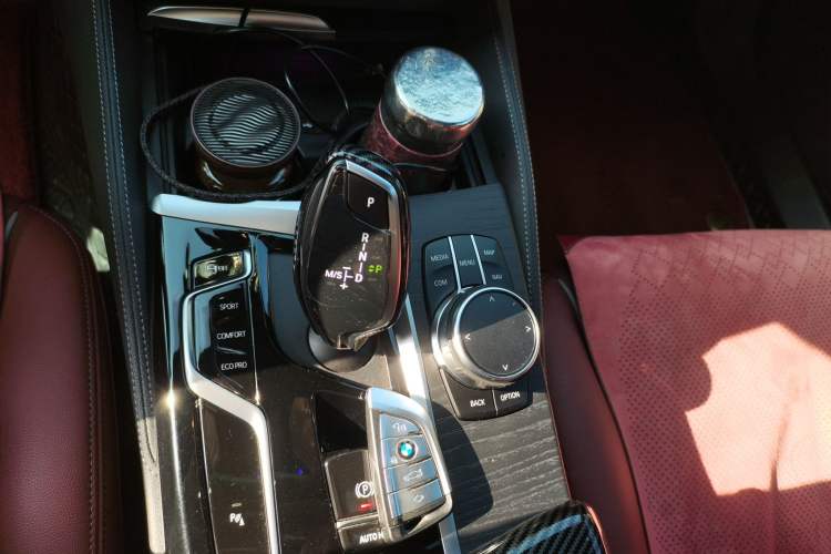 Used BMW 5 Series 2022 Restyled 530Li Leading Edition M Sport Package Gear Lever