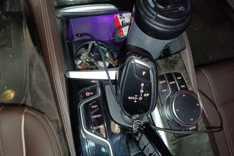Used BMW 5 Series 2022 Second Facelift 525Li M Sport Package Gear Lever