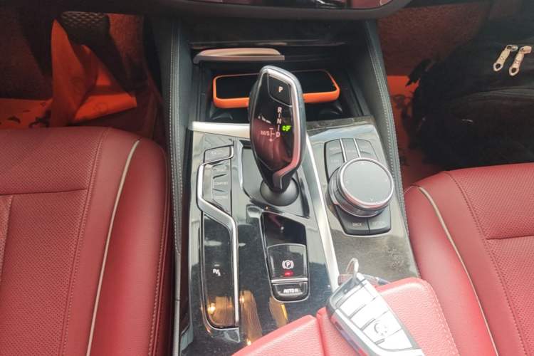 Used BMW 5 Series 2022 Second Facelift 525Li M Sport Package Gear Lever