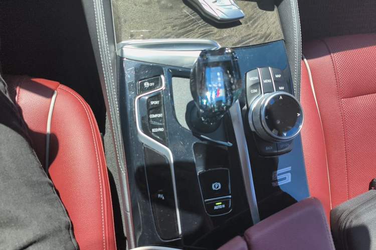 Used BMW 5 Series 2022 525Li M Sport Package Gear Lever
