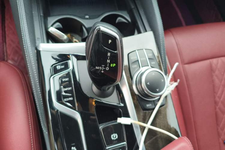 Used BMW 5 Series 2022 Restyled 525Li M Sport Package Gear Lever