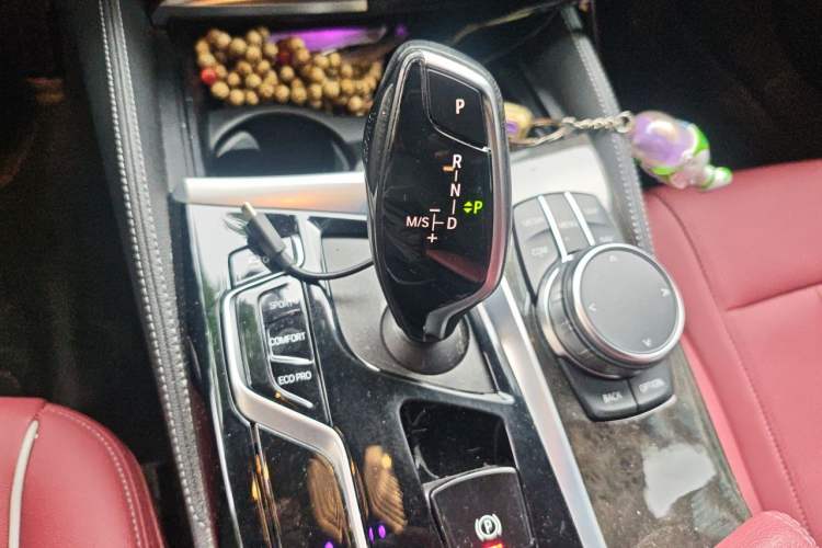 Used BMW 5 Series 2022 Restyled 525Li M Sport Package Gear Lever