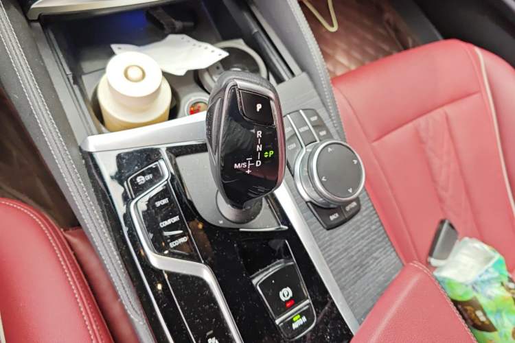 Used BMW 5 Series 2022 530Li Leading Model M Sport Package Gear Lever