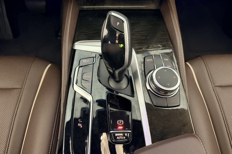 Used BMW 5 Series 2022 Restyled 525Li M Sport Package Gear Lever