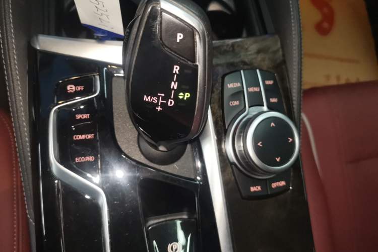 Used BMW 5 Series 2022 Restyled 525Li M Sport Package Gear Lever