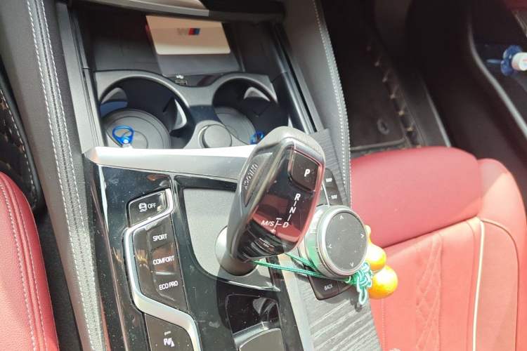 Used BMW 5 Series 2022 Revised Version 3 530Li Luxury Edition M Sport Package Gear Lever