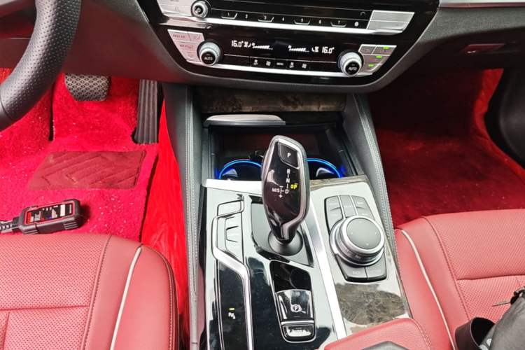 Used BMW 5 Series 2022 Restyled 525Li M Sport Package Gear Lever