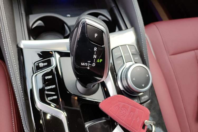 Used BMW 5 Series 2022 Restyled 525Li M Sport Package Gear Lever