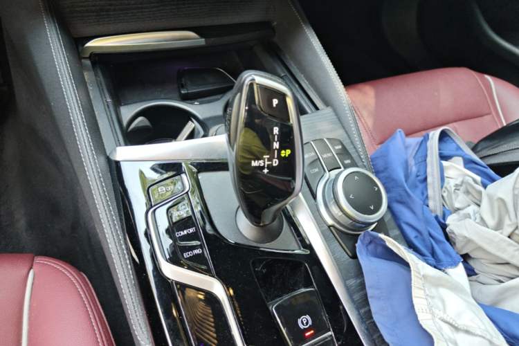 Used BMW 5 Series 2022 Restyled 530Li Leading Edition M Sport Package Gear Lever
