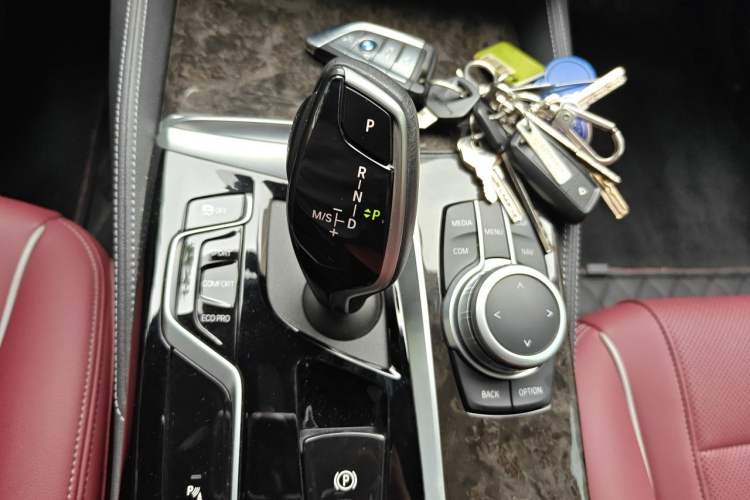 Used BMW 5 Series 2022 Restyled 525Li M Sport Package Gear Lever