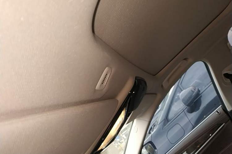 Used BMW 5 Series 2022 Restyled 525Li Luxury Package Headliner