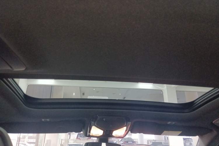 Used BMW 5 Series 2022 Revised Version 3 530Li Luxury Edition M Sport Package Headliner