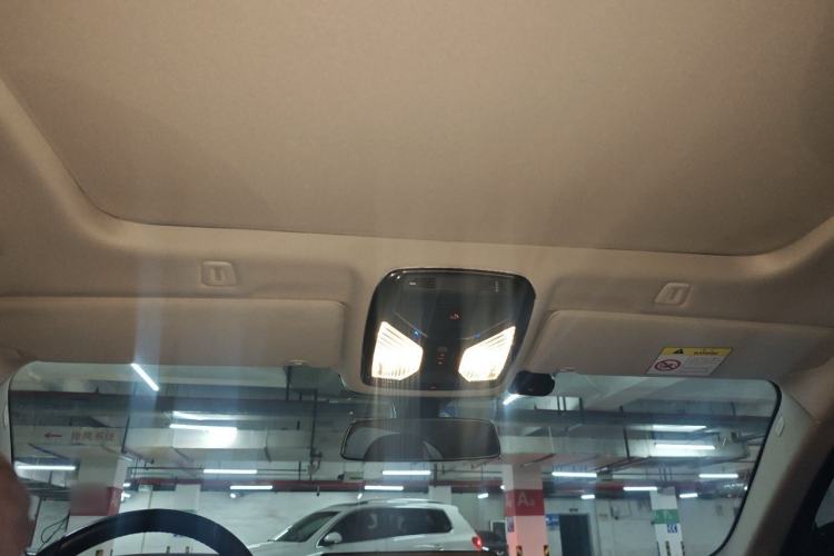 Used BMW 5 Series 2022 Restyled 525Li Luxury Package Headliner