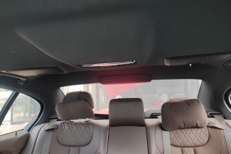 Used BMW 5 Series 2022 Restyled 525Li M Sport Package Headliner