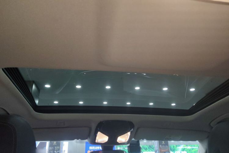 Used BMW 5 Series 2022 Restyled 525Li Luxury Package Headliner