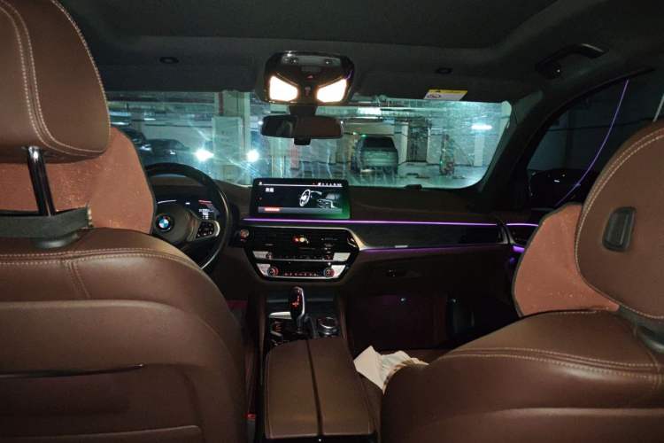 Used BMW 5 Series 2022 Restyled 530Li Leading Edition M Sport Package Headliner