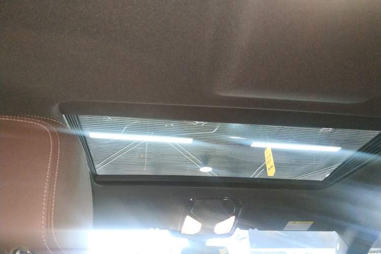 Used BMW 5 Series 2022 Second Facelift 525Li M Sport Package Headliner