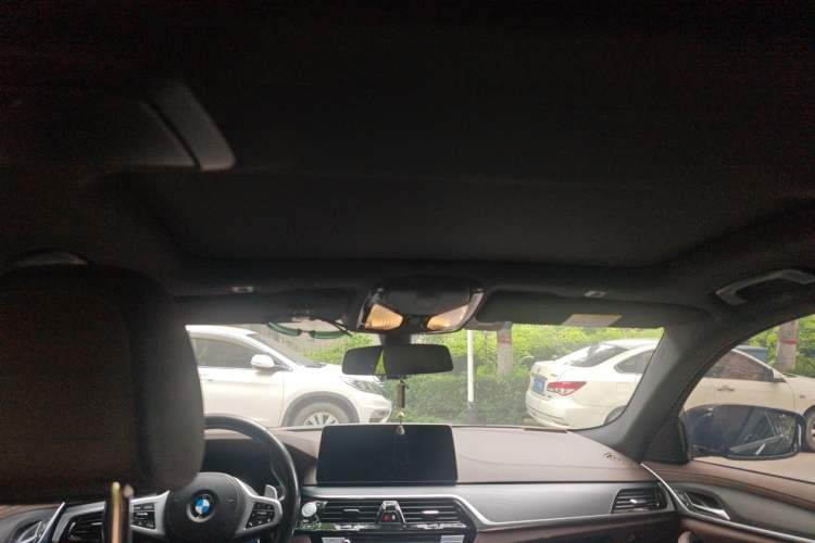 Used BMW 5 Series 2022 Restyled 530Li Leading Edition M Sport Package Headliner