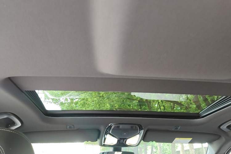 Used BMW 5 Series 2022 Second Facelift 530i Sport Line with M Sport Package Headliner