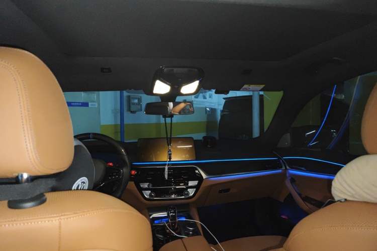 Used BMW 5 Series 2022 Second Facelift 525i M Sport Package Headliner