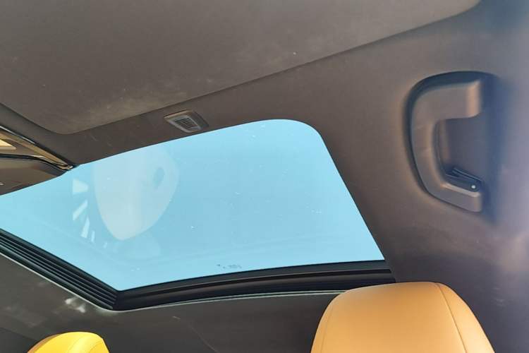 Used BMW 5 Series 2022 Second Facelift 530i M Sport Package Headliner